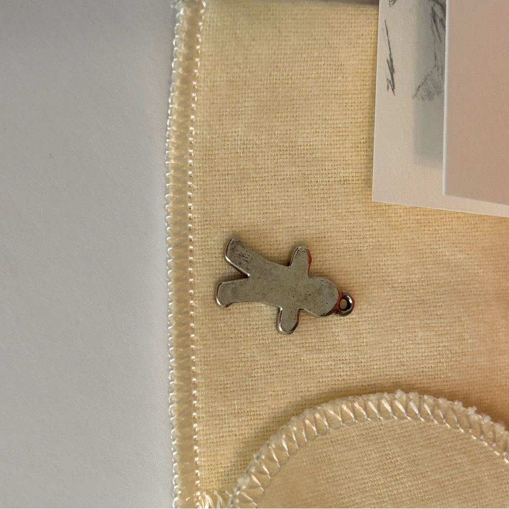 RETIRED JAMES AVERY sterling silver gingerbread man charm  new box & dust pouch - Picture 5 of 6